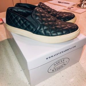 Steve Madden slip on shoes